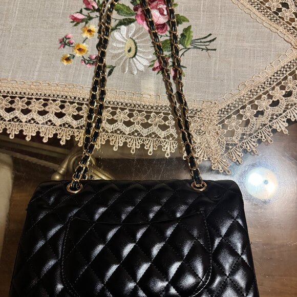***EXCELLENT BLACK GOLD CHANEL BAG (USED) - Picture 3 of 4